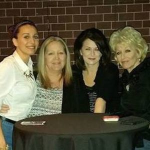 Meet your Posher, Lisa